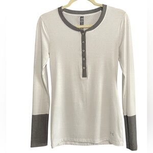 Under Armour Women's Fitted Long Sleeve ColdGear Thermal Top Size Small